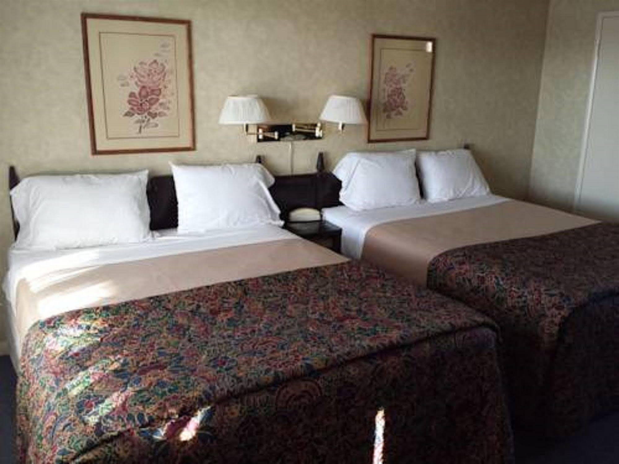 Travelers Beach Inn Вентура Экстерьер фото